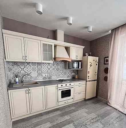 Продаж Квартира 2-кімнатна, 8/16 поверх на Володимира Івасюка вул., д. 2д Kiev