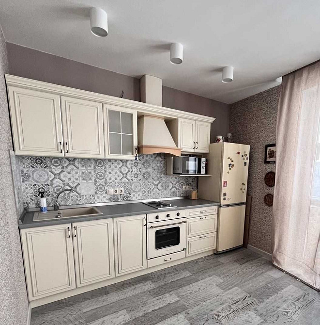 Продаж Квартира 2-кімнатна, 8/16 поверх на Володимира Івасюка вул., д. 2д Kiev - photo 1