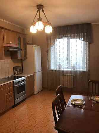 Оренда Квартира 2-кімнатна, 13/28 поверх на ул. Анны Ахматовой, 13 Київ