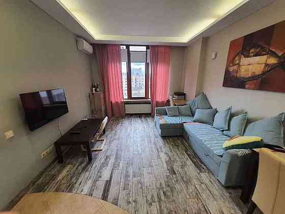 Оренда Квартира 2-кімнатна, 6/17 поверх на ул. Жилянская Київ