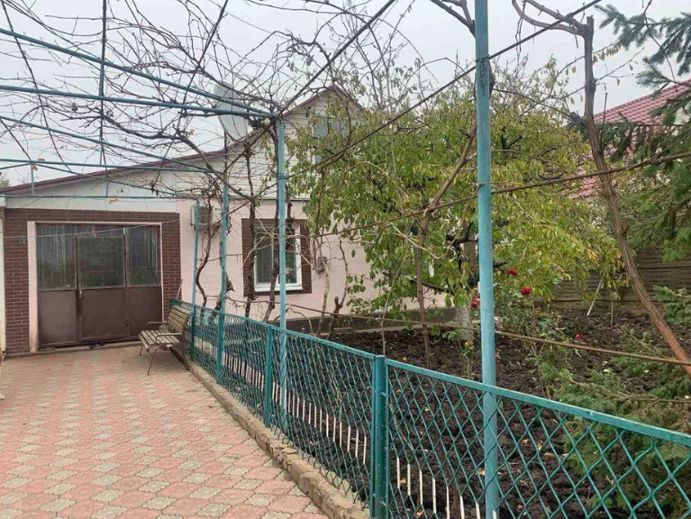 Продам капитальный дом с ремонтом  в Прилиманском (р-н Промрынка 7 км) Прилиманське - фото 2