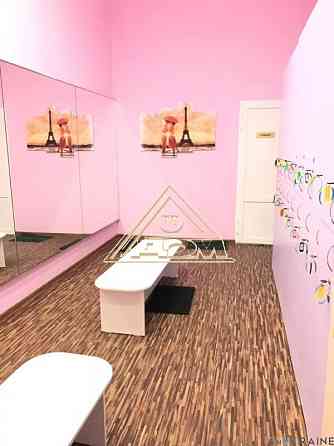 Продаж комерційне приміщення на ул. Махачкалинская, 2 приміщень - 4, поверх - 1 Одеса