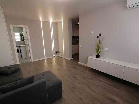 Оренда Квартира 1-кімнатна, 16/25 поверх на вул. Максимовича, 32А Київ