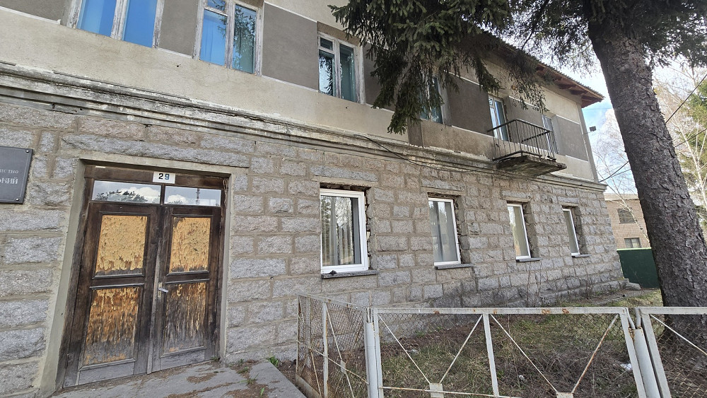 Продаж приміщення вільного призначення на Червоних Партизанів  - фото 2