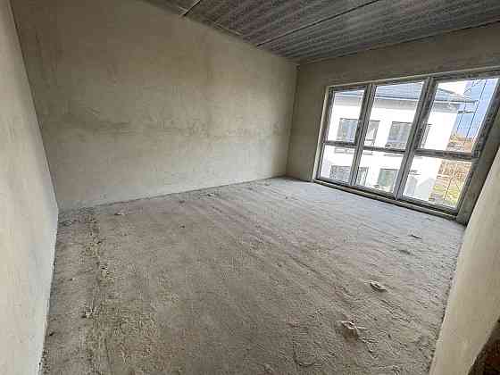 Продаж Будинок 5-кімнатний на вул. Петлюри 