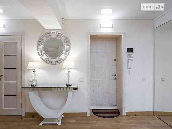 Оренда Квартира 3-кімнатна, 9/12 поверх на ул. Сечевых Стрельцов Киев