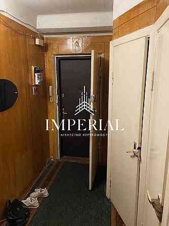 Продаж Квартира 2-кімнатна, 5/5 поверх на вул. Чорних Запорожців Київ