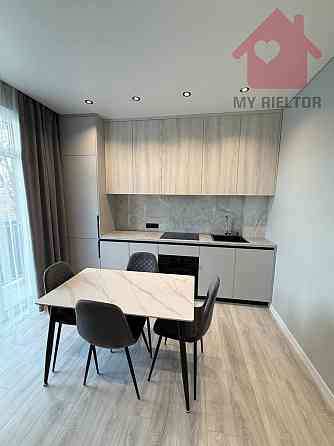 Продаж Квартира 1-кімнатна, 1/5 поверх на Руська Ужгород