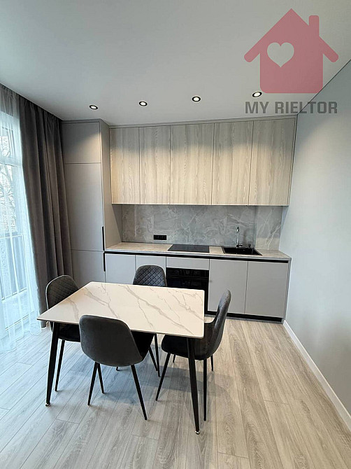 Продаж Квартира 1-кімнатна, 1/5 поверх на Руська Ужгород - фото 2