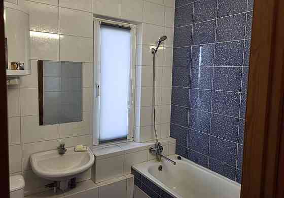 Оренда Квартира 3-кімнатна, 11/22 поверх на Правды просп., 31А Kiev