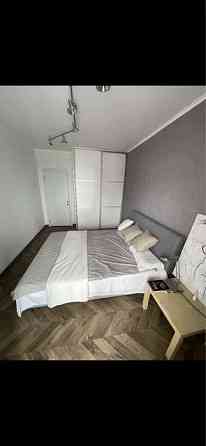 Оренда Квартира 2-кімнатна, 25/25 поверх на ул. Михаила Драгоманова Киев