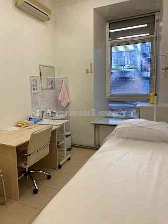 Оренда Будинок 10-кімнатний на Січових Стрільців вул., 42 Київ