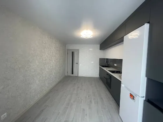 For sale furnished 1-room apartment in the residential complex 