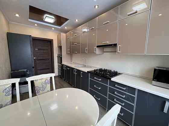 Продаж Квартира 2-кімнатна, 6/10 поверх на вул. Хіміків Івано-Франківськ