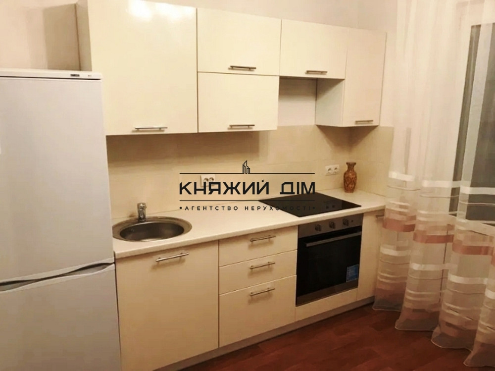 Оренда Квартира 1-кімнатна, 8/25 поверх на Софьи Русовой ул. Kiev - photo 1