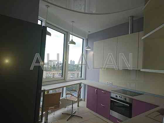 Оренда Будинок 1-кімнатний на Берестейский пр-т, 26 Київ