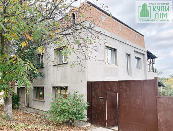 Продам сучасний будинок 250 м2+19 сот з/д на Біляєва. Кропивницький