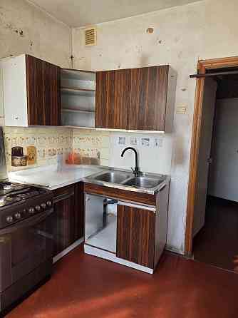 Продаж Квартира 2-кімнатна, 10/10 поверх на Радунська вул., д. 44 Киев