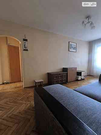 Продаж Квартира 3-кімнатна, 2/5 поверх на Івана Котляревського, 8 Київ