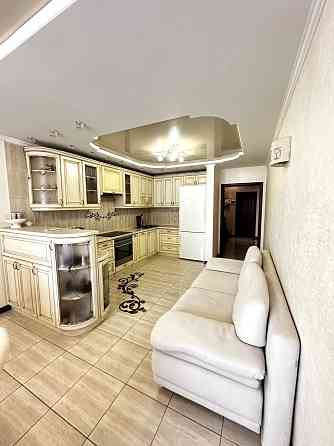 Продаж Квартира 3-кімнатна, 15/22 поверх на Лаврухіна Миколи вул., д. 8 Київ