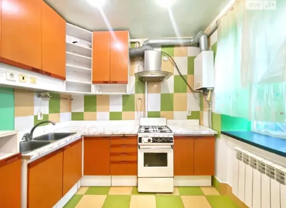 Продажа 3к Квартира 56.1 кв.м вул. Квартальна Днепр