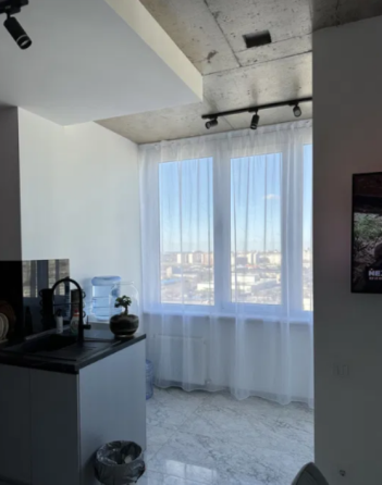 Продаж Квартира 2-кімнатна, 7/25 поверх на Спортивна, 3/2/1 Одесса