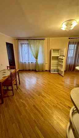 Продаж Квартира 5-кімнатна, 3/11 поверх на Базарная ул. Одеса