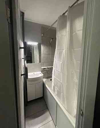 Продаж Квартира 3-кімнатна, 6/9 поверх на Кубанської України вул., д. 35/24 Kiev