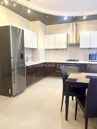 Оренда Будинок 2-кімнатний на Саксаганського вул., 85 Kiev