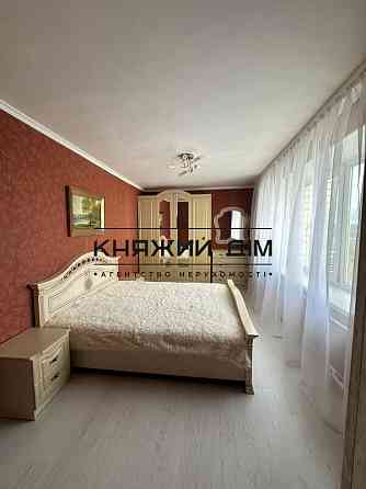 Оренда Квартира 3-кімнатна, 14/14 поверх на Флоренции ул. Київ