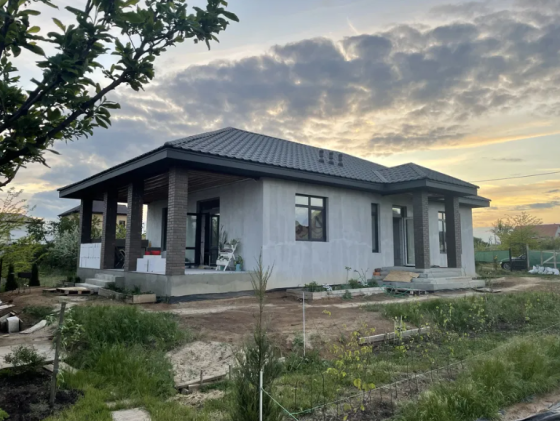 Продам дом в с.Александровка (Лиманский р-н, 5 км от Одессы) Доброолександрівка