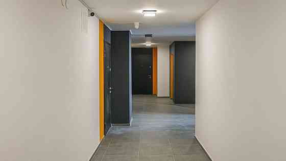 Продаж Квартира 3-кімнатна, 12/12 поверх на вул. Залізнична Львів