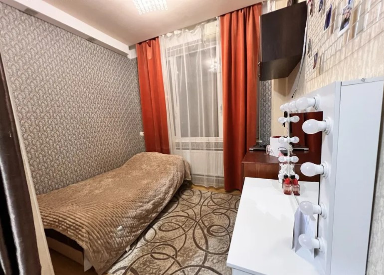 Продам  1 комнатную квартиру недалеко от центра. Одеса - фото 1