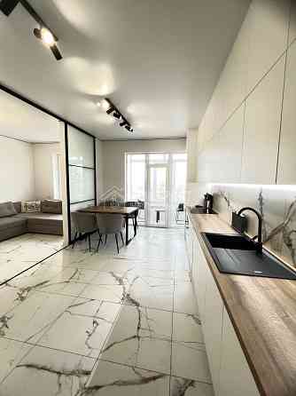 Продаж Квартира 2-кімнатна, 4/4 поверх на вул. Перемоги Харьков