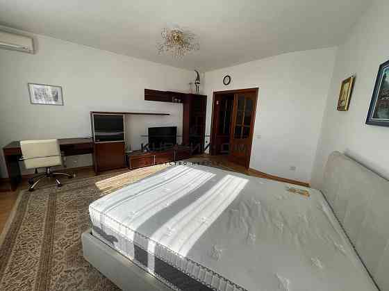 Оренда Квартира 1-кімнатна, 25/28 поверх на Ахматовой Анны ул. Kiev