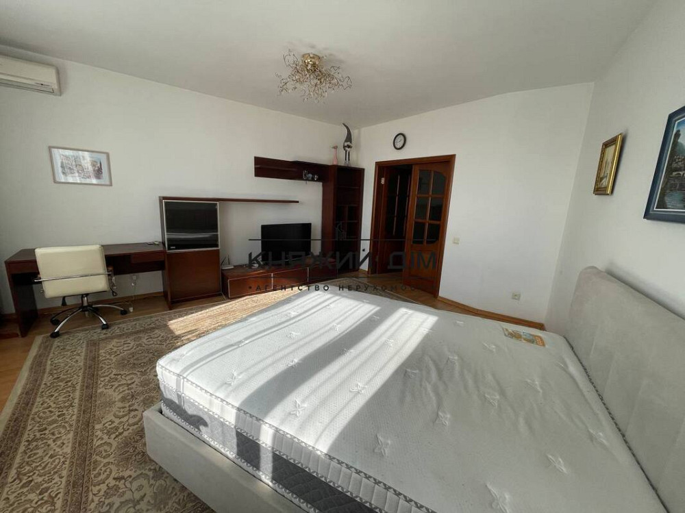 Оренда Квартира 1-кімнатна, 25/28 поверх на Ахматовой Анны ул. Київ - фото 1