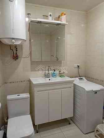 Оренда Квартира 3-кімнатна, 1/9 поверх на вул. Героїв Праці Kharkiv