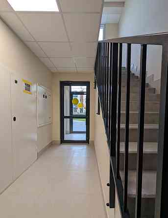 Продаж 1к Квартира 42.2 кв.м Бічна зелена Басовка