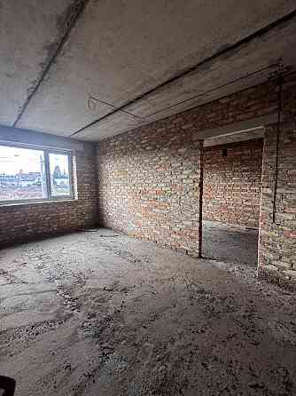 Продаж 1к Квартира 46.7 кв.м Фабрична вул. Rivne