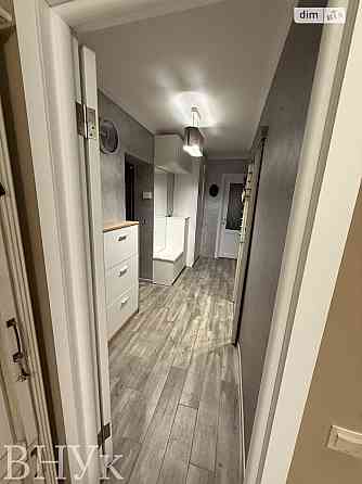 Продаж Квартира 3-кімнатна, 2/9 поверх на Відродження Луцьк