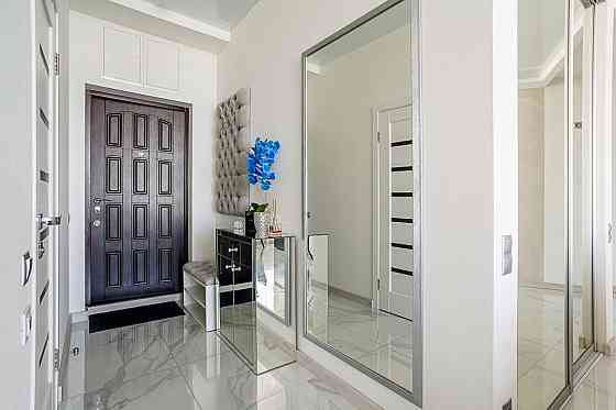 Продам 1 комнатную квартиру в Жемчужном квартале на Каманина. Одесса