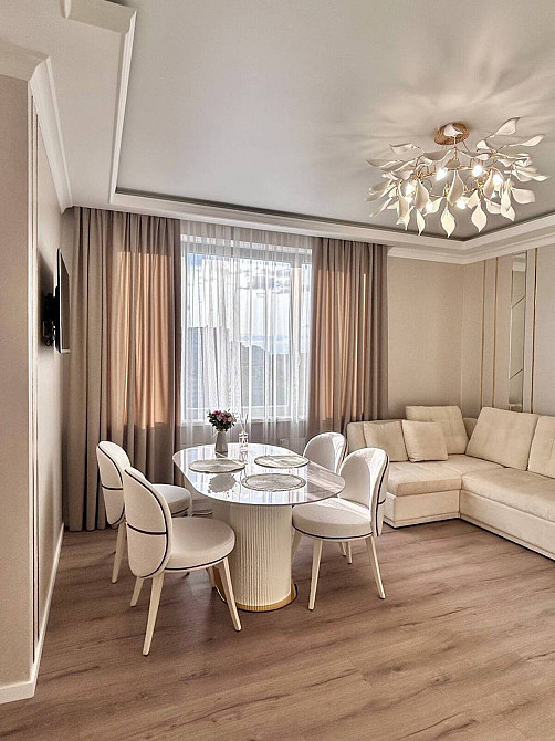 Оренда Квартира 3-кімнатна, 15/24 поверх на Генуэзская ул., 24 Одесса - изображение 2