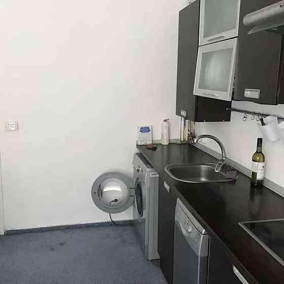 Оренда Квартира 2-кімнатна, 3/4 поверх на ул. Большая Житомирская Киев