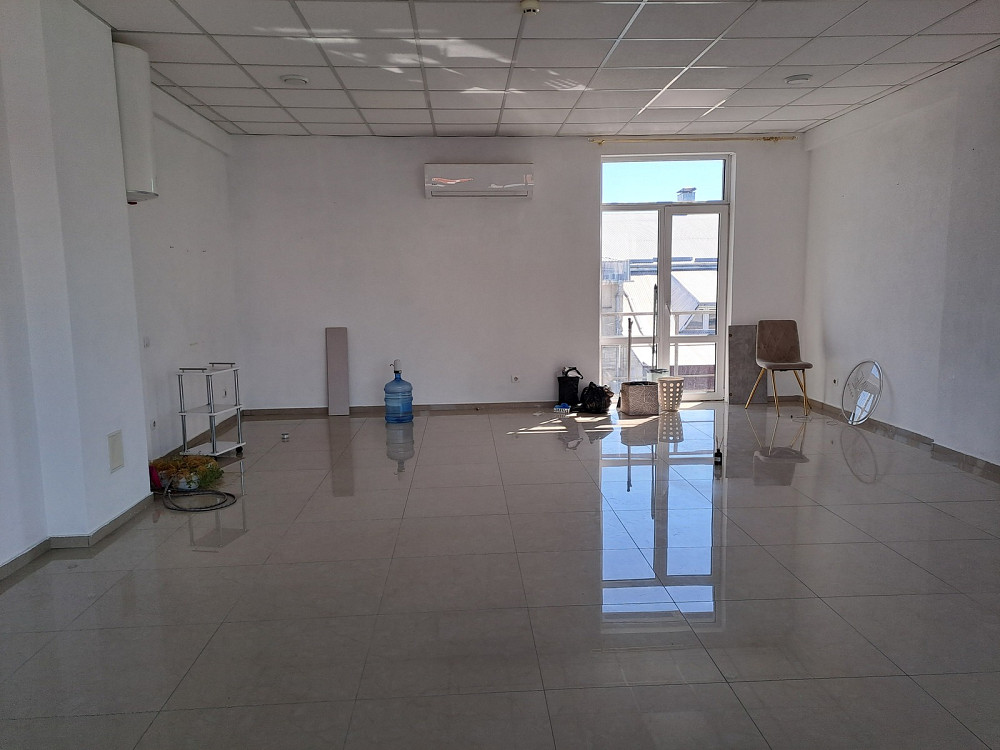 Оренда торгове приміщення на вул. Торговиця поверх - 3/4 Тернополь - изображение 3