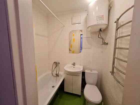 Продаж Квартира 1-кімнатна, 5/5 поверх на Волинська вул., д. 2 Kiev