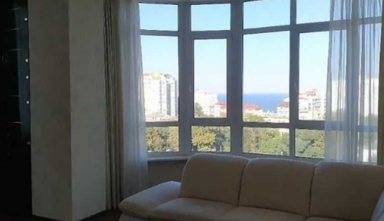 Просторная 3-комнатная квартира с видом на море — Французский бульвар / Довженко Одесса