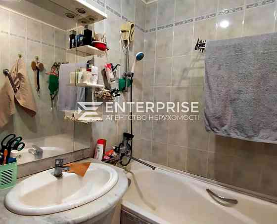 Продаж Квартира 1-кімнатна, 16/17 поверх на вул. Левка Лук’яненка Kiev