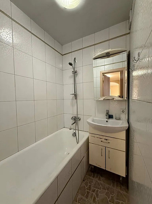 Продаж Квартира 3-кімнатна, 8/9 поверх на Березинская ул., 18 Дніпро - фото 4