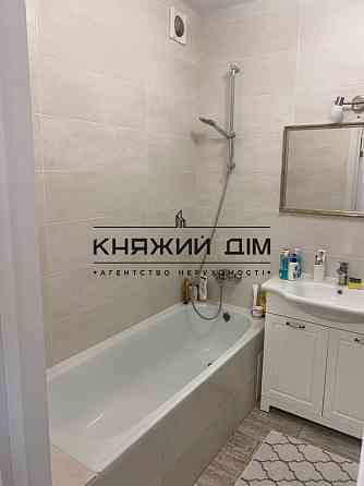 Оренда Квартира 1-кімнатна, 4/8 поверх на Майкопская/ Гетьманська ул. Киев