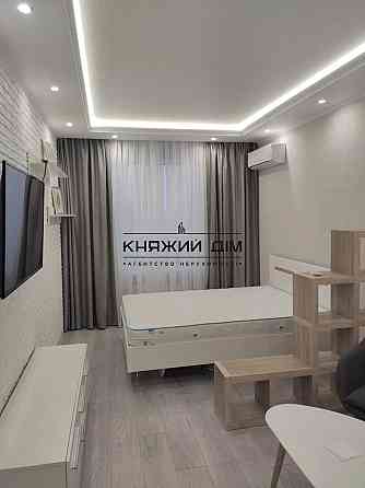 Оренда Квартира 1-кімнатна, 20/25 поверх на Шолуденко ул. Kiev